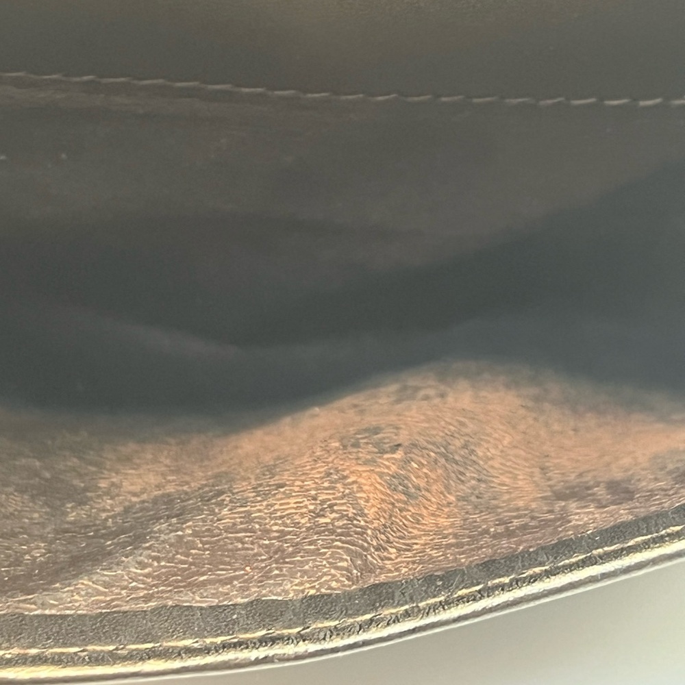 Gucci Brown Leather Wallet with Gold “G” Initial  Clip - Picture 6 of 9